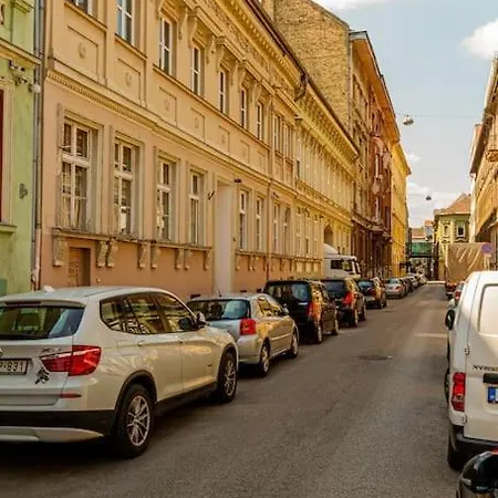 アパート Harmonic Audio Hideaway By Nw ブダペスト