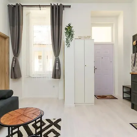 アパート Harmonic Audio Hideaway By Nw ブダペスト