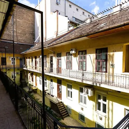 Harmonic Audio Hideaway By Nw アパート ブダペスト